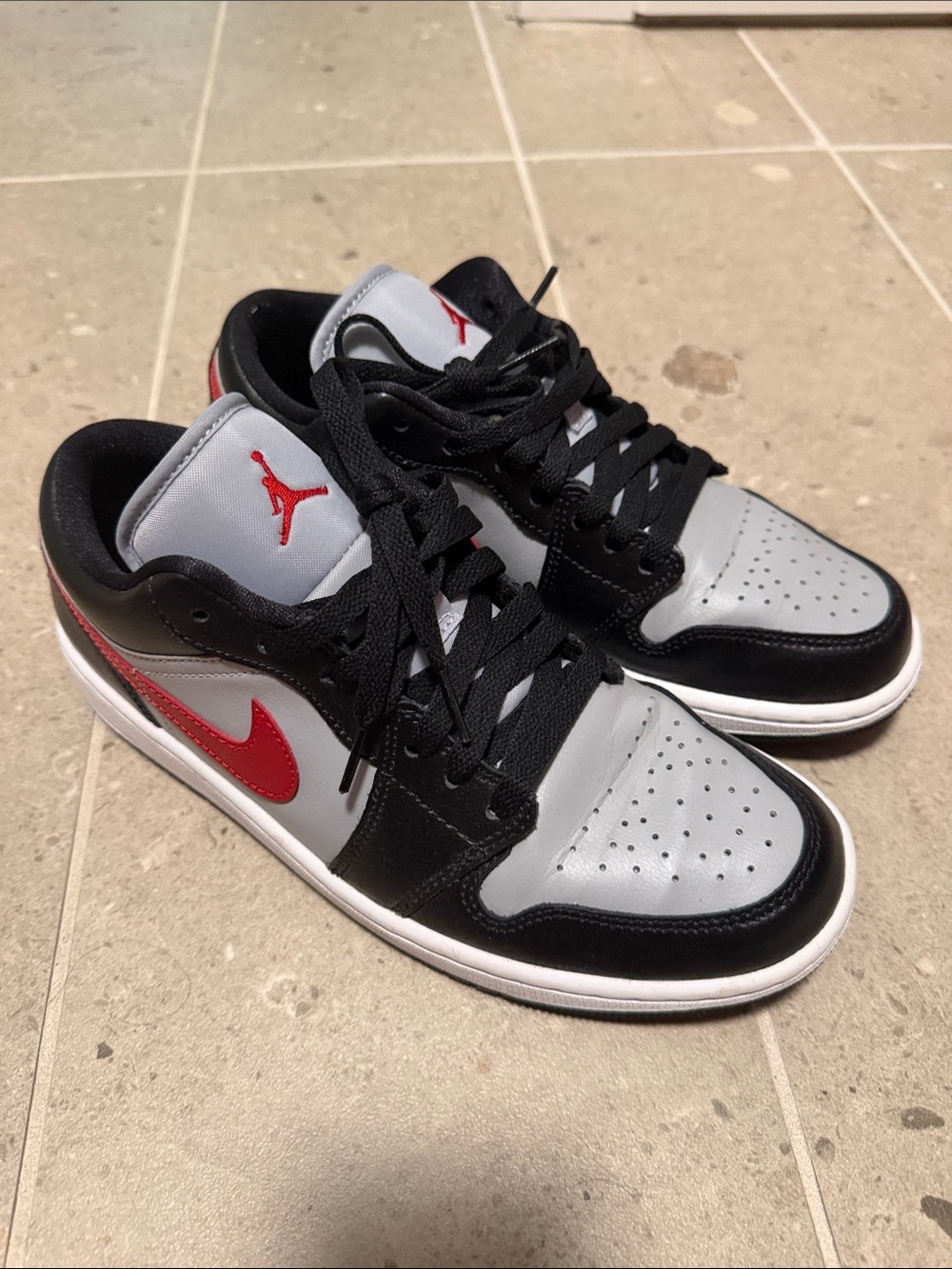 Nike Air Jordan 1 Low Grey Black Red